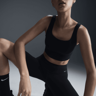 Nike Nike ZenvyPantalón corto de ciclismo de 20 cm de talle alto y sujeción ligera - Mujer Rebajas de fin de temporada
