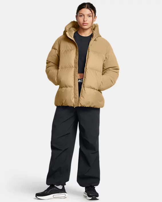 Under Armour Chaqueta acolchada de pana Limitless Down Oversized para mujer   En oferta