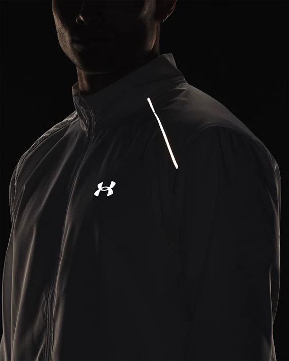Under Armour Chaqueta UA Launch para hombre   En línea