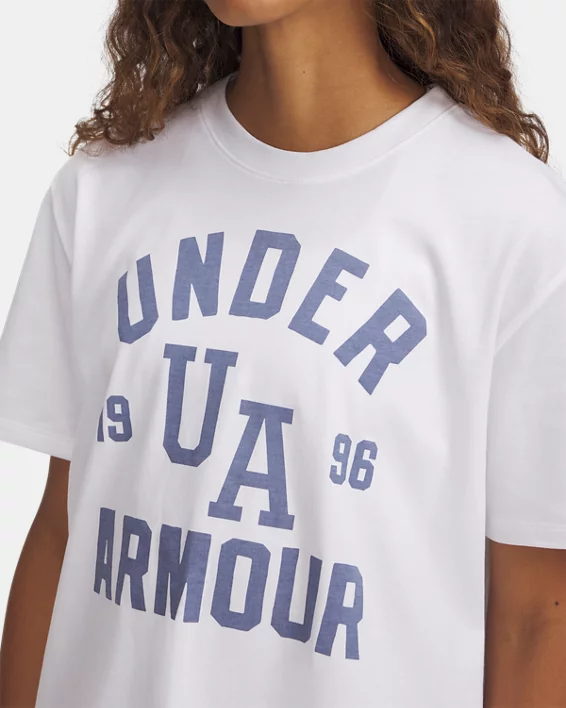 Under Armour Camiseta de manga corta UA Heavyweight Oversized Collegiate para mujer   COMPRAR AHORA