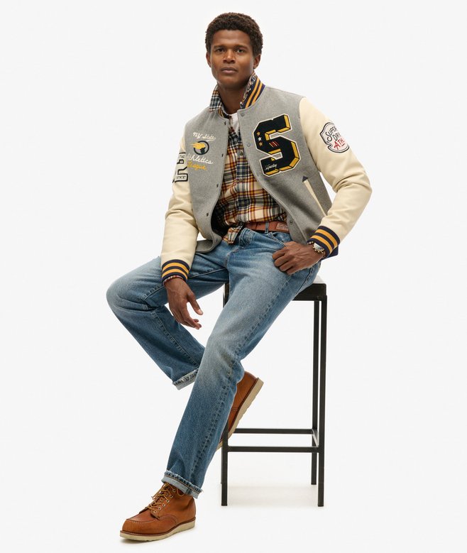 superdry Cazadora bómber con insignia universitaria Rebajas online