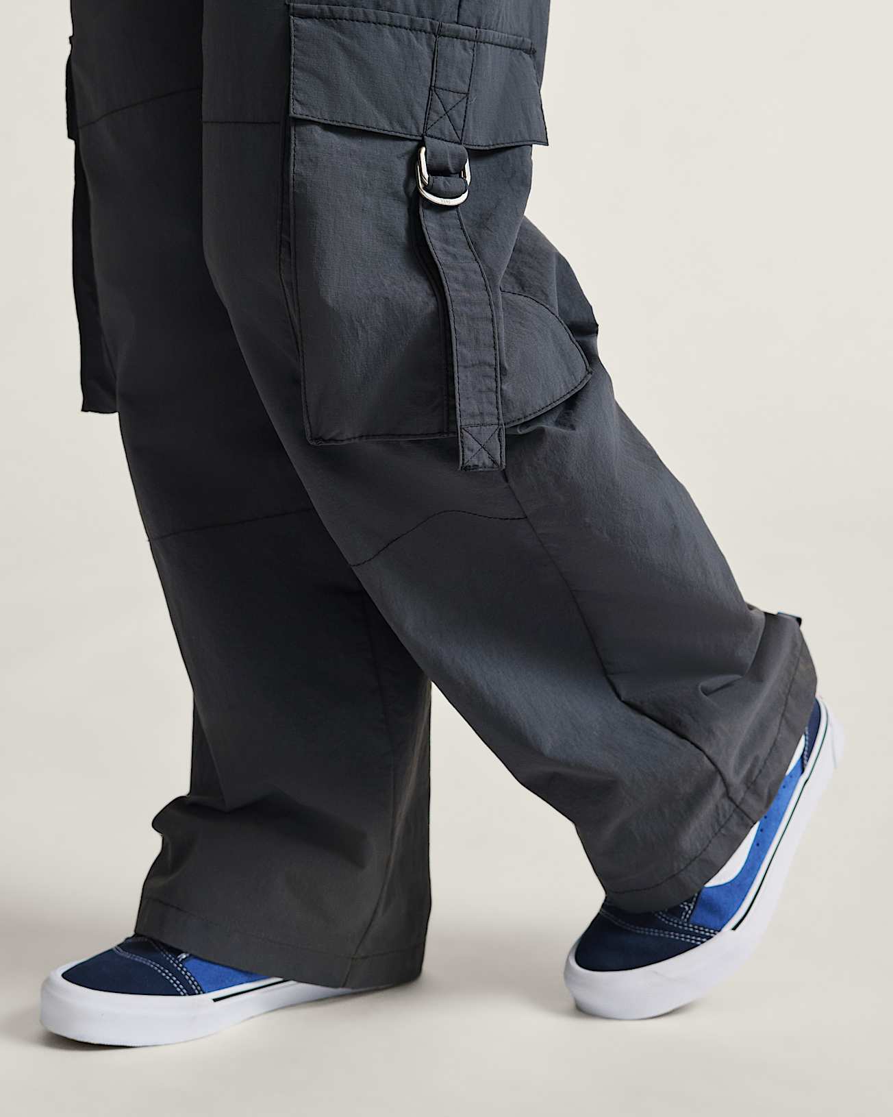 vans Pantalones cargo Cobra en Gris| Vans ES Venta caliente