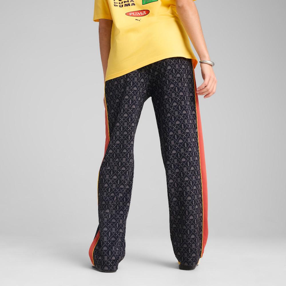 Puma Pantalones rectos estampados Road To Unity T7 para mujer En oferta