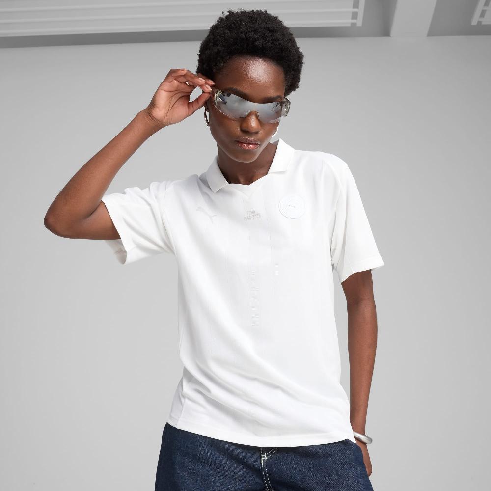 Puma Camiseta estilo fútbol Jer-She para mujer