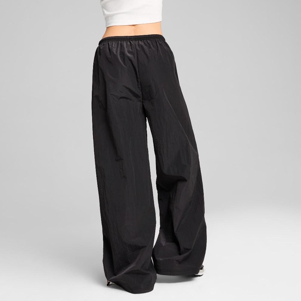 Puma Pantalones tipo paracaídas DARE TO para mujer Outlet online